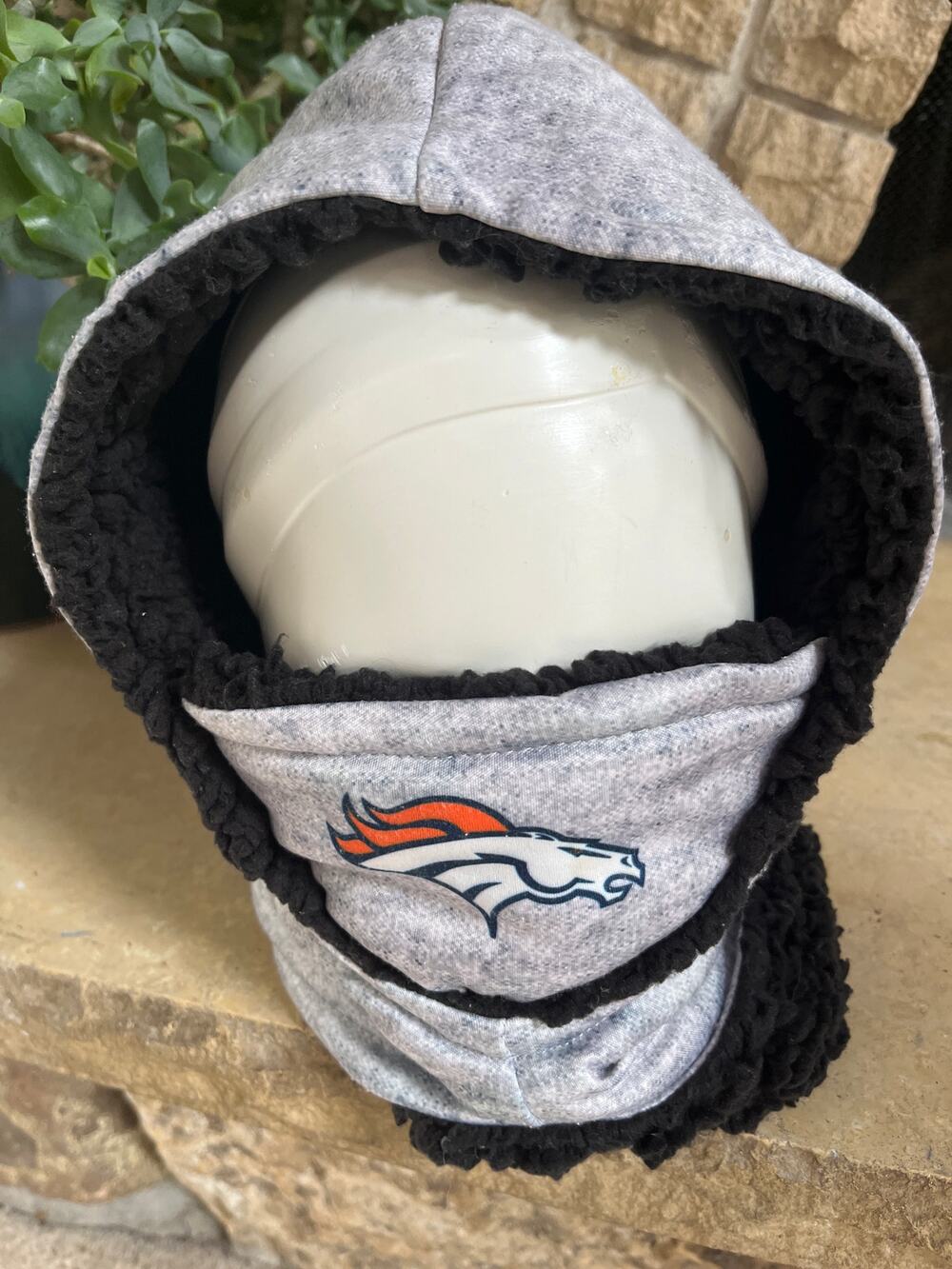FOCO NFL Denver Broncos Sherpa Lined Head Warmer Gaiter Scarf